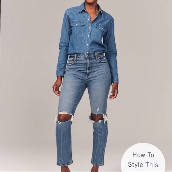 SOLD NWT Abercrombie Curve Love Ultra High Straight Jeans - Picture 1 of 3
